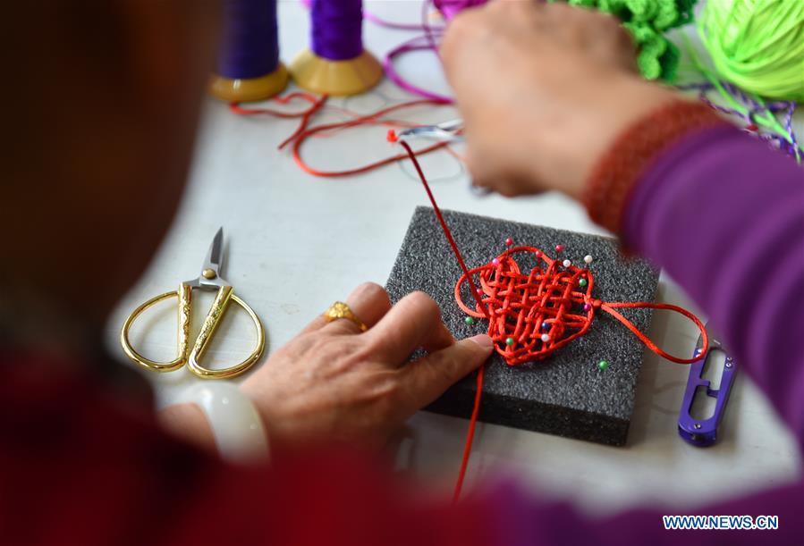 CHINA-HEBEI-SHIJIAZHUANG-KNOTTING-CRAFTSMANSHIP(CN)