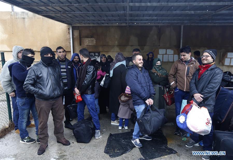 LEBANON-BEIRUT-REFUGEES-RETURNING HOME