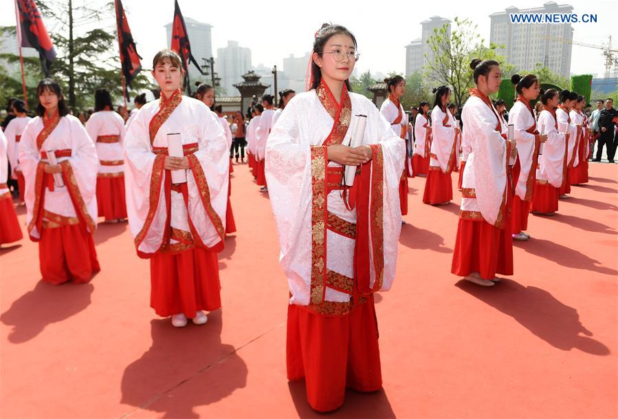 CHINA-XI'AN-COMING-OF-AGE CEREMONY (CN)