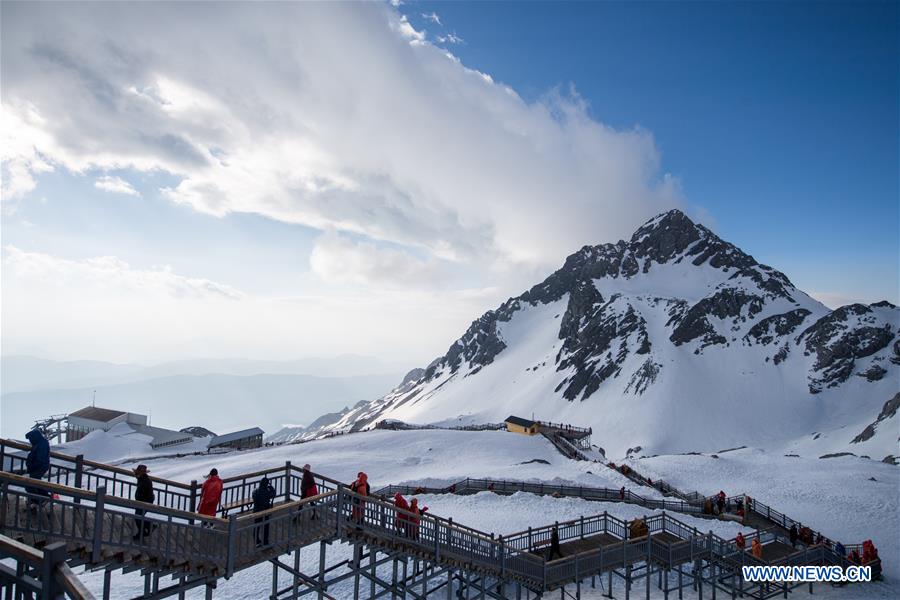 CHINA-LIJIANG-SNOW MOUNTAIN-SCENERY (CN)