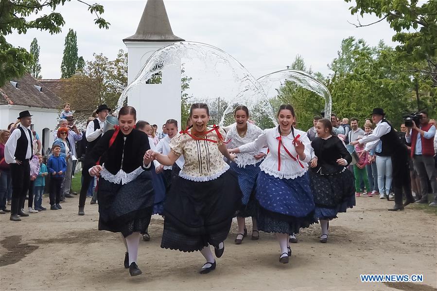 HUNGARY-SZENTENDRE-EASTER WATERING