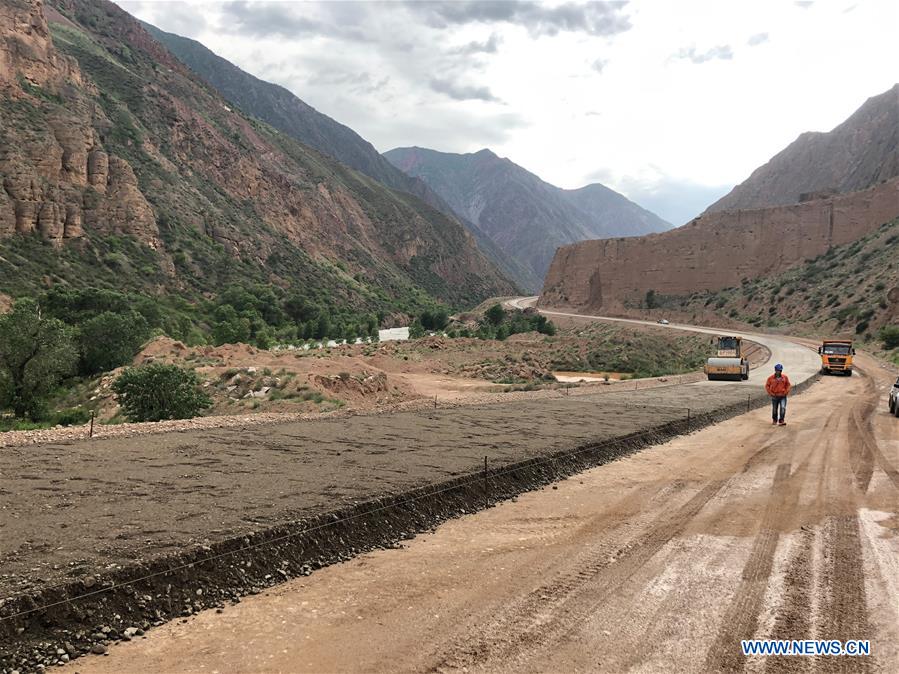 KYRGYZSTAN-JALAL-ABAD-CHINA-CONSTRUCTION-ROAD