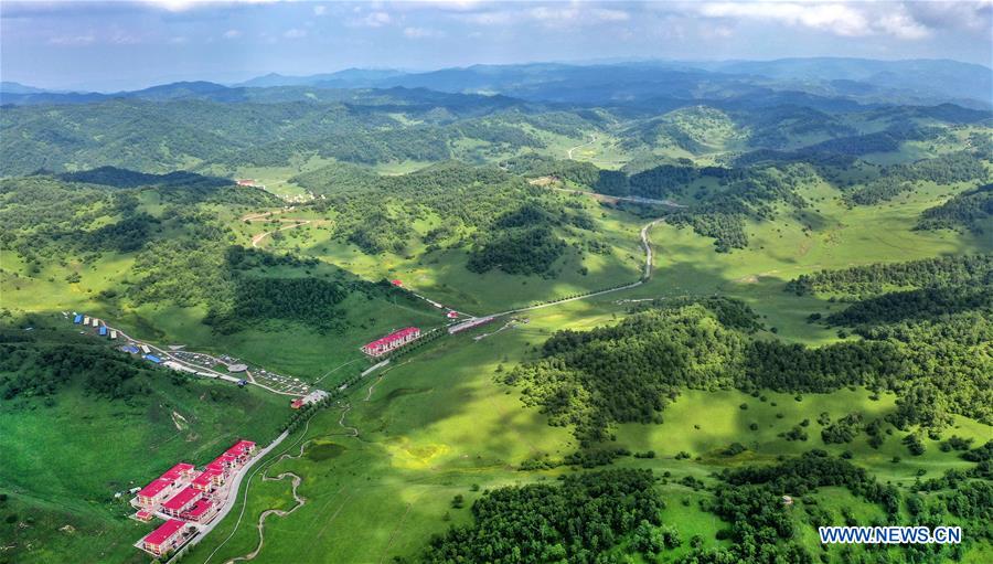 CHINA-SHAANXI-BAOJI-GUANSHAN GRASSLAND (CN)