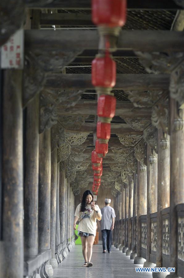 #CHINA-HUBEI-ENSHI-TRADITIONAL BRIDGE (CN)