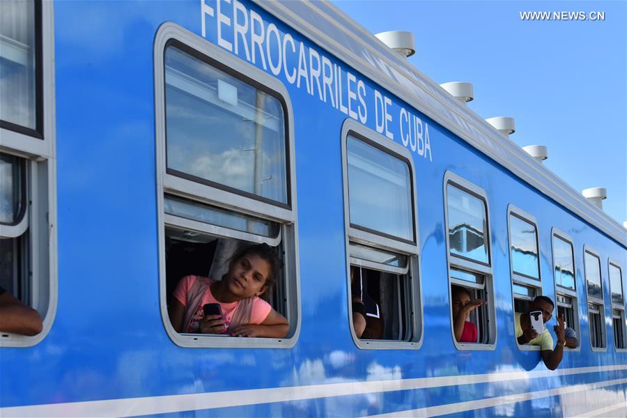 CUBA-HAVANA-RAILWAY-CHINESE WAGONS-OPERATION