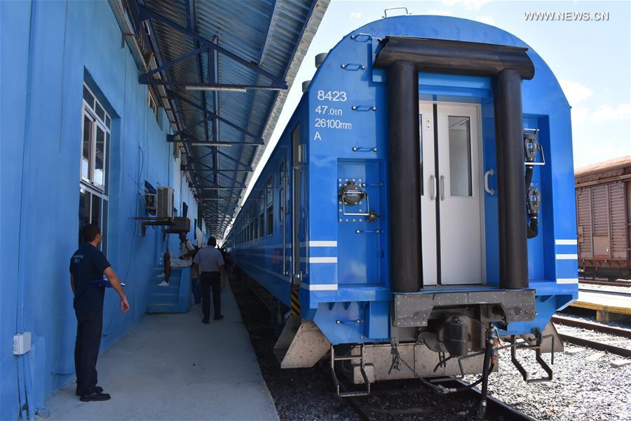 CUBA-HAVANA-RAILWAY-CHINESE WAGONS-OPERATION